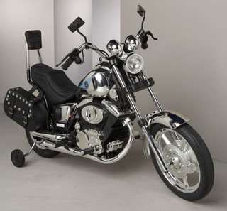 Illustration for article titled Brat Bike Looks Like a Harley